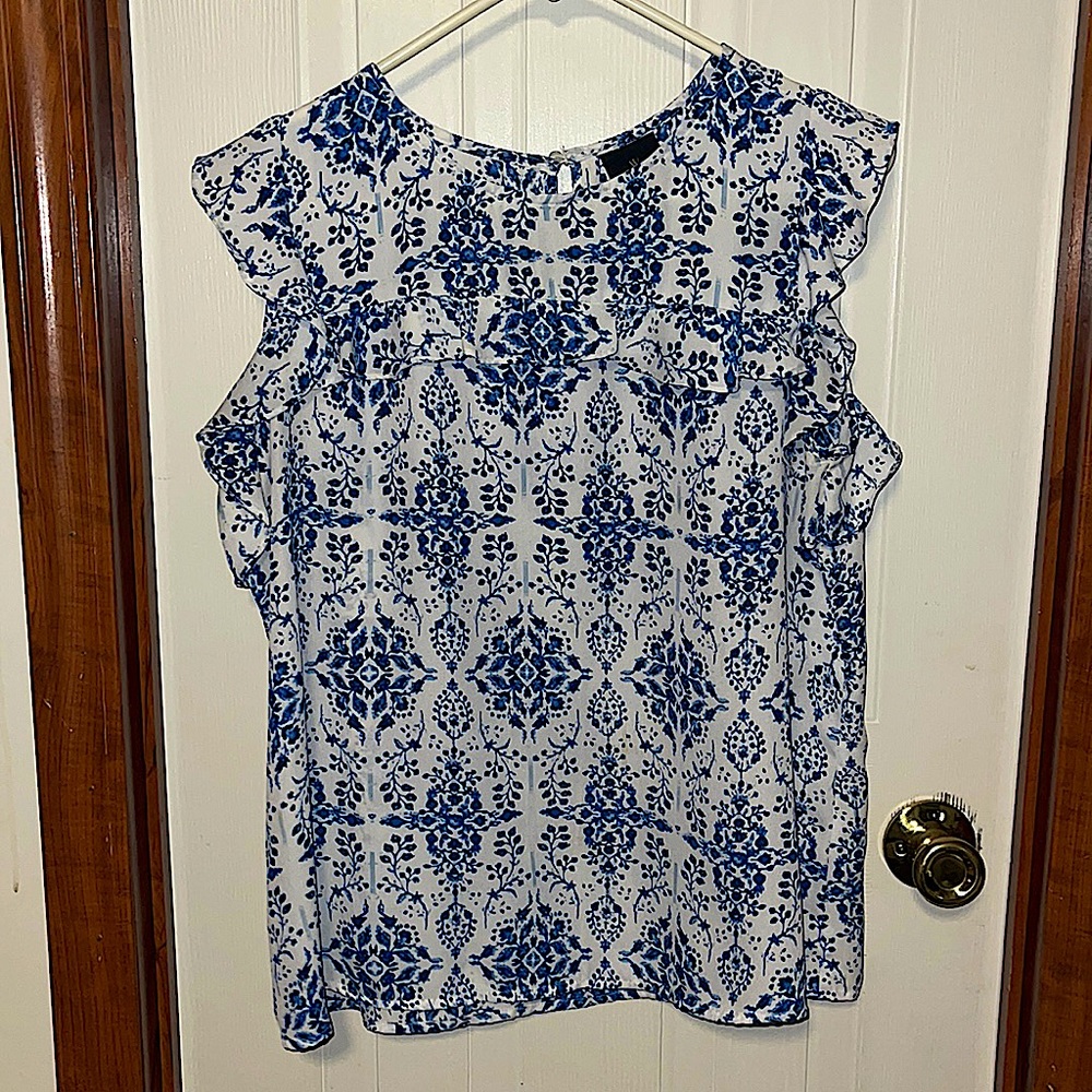 Worthington Blue and White Floral Sleeveless Blouse PL